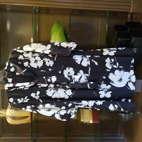 J Howard Dresses & Skirts - J HOWARD | Black and White Floral Print Dress